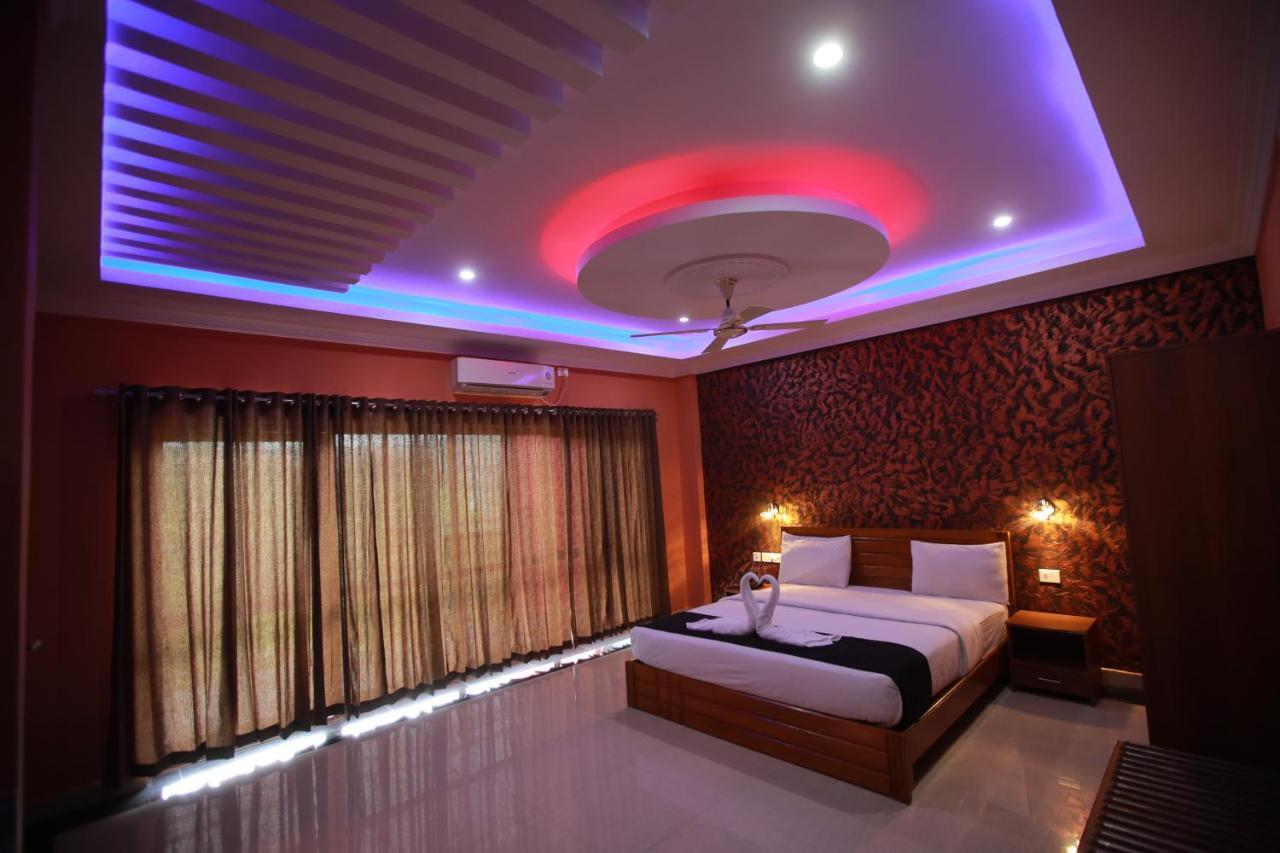 Tranquil Greens Ramakkalmedu Ngoại thất bức ảnh