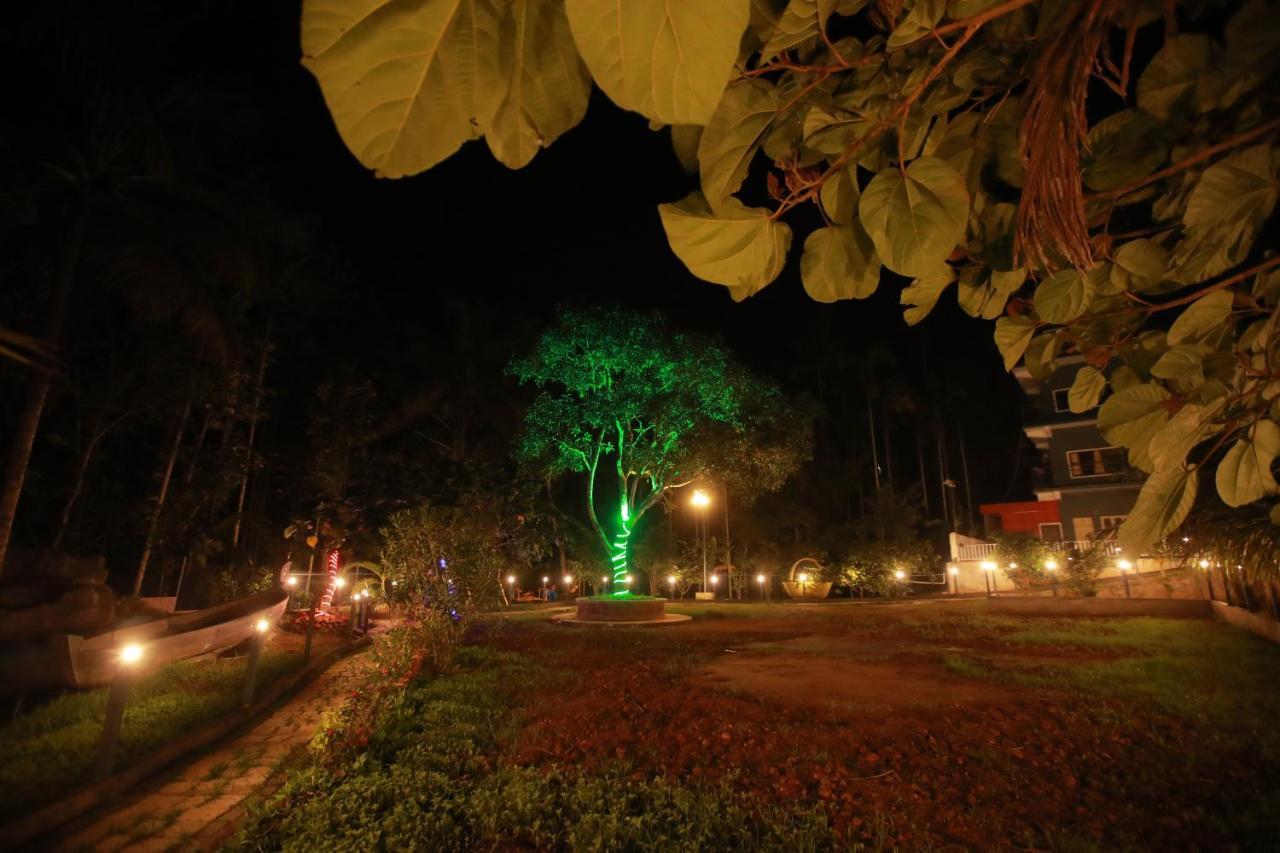 Tranquil Greens Ramakkalmedu Ngoại thất bức ảnh