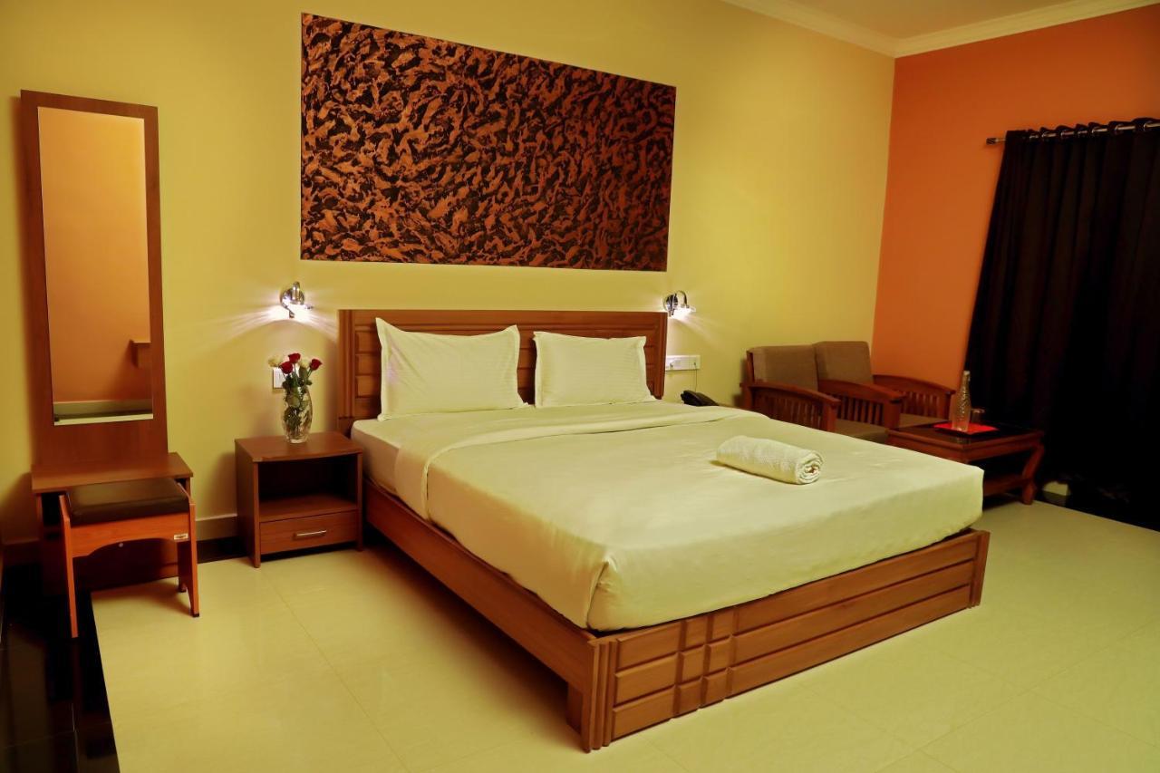 Tranquil Greens Ramakkalmedu Ngoại thất bức ảnh