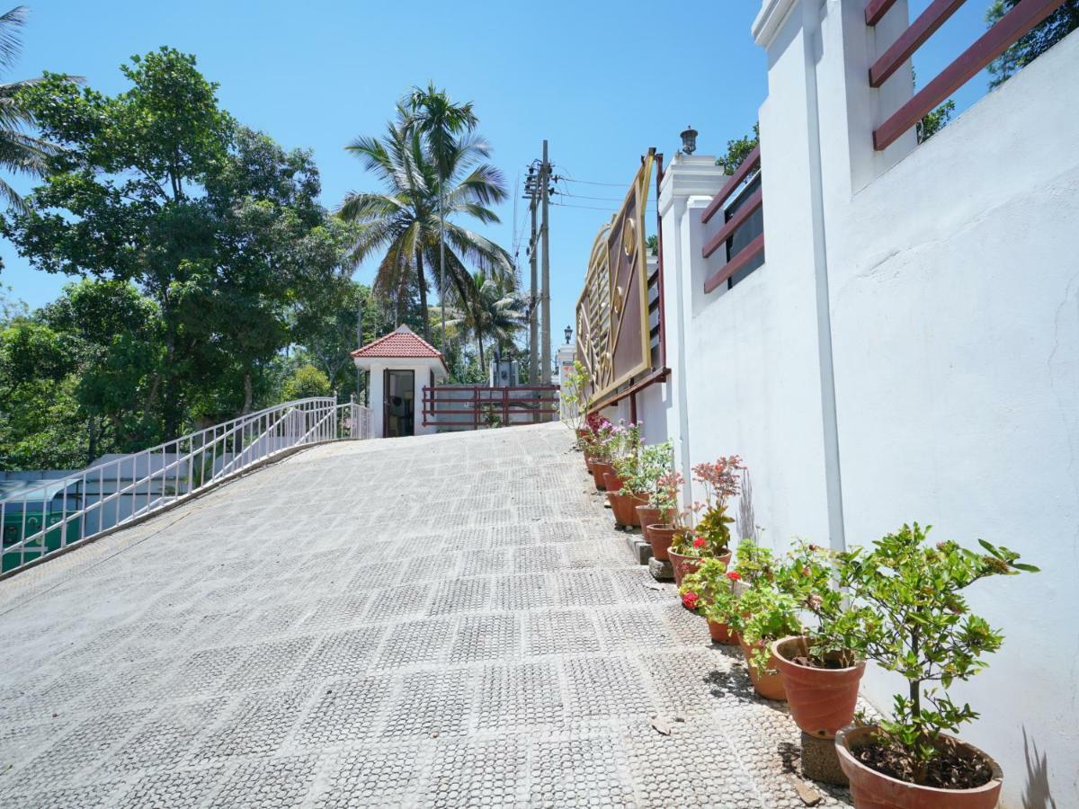 Tranquil Greens Ramakkalmedu Ngoại thất bức ảnh